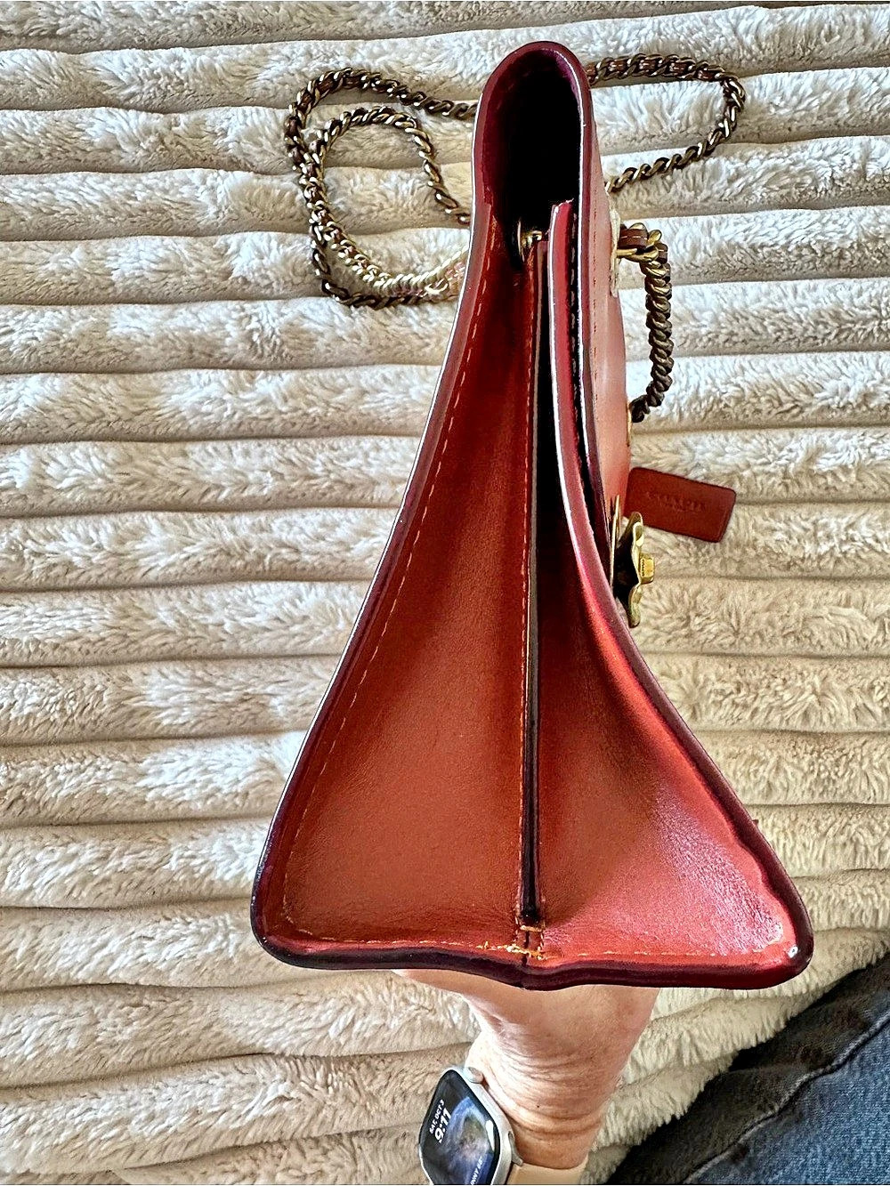 Coach Parker Shoulder Bag in Signature Canvas with Tea Rose Turnlock Signature - Picture 4 of 14